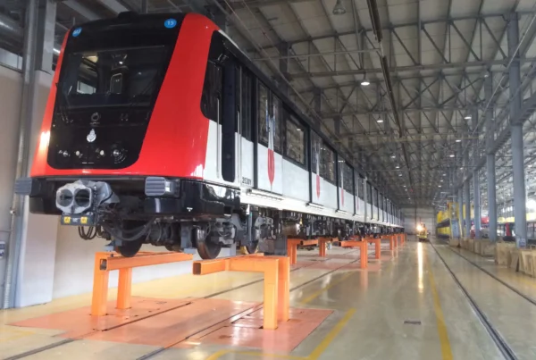 BM Makina DEMYKS İstanbul Olimpiyatköy metro deposu projesi - metro vagonu bakım atölyesinde kaldırma ve bakım ekipmanları