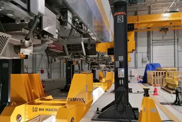 Raylı Sistemler Bakımında BM Makina DEMYKS Mobil kaldırma Krikoları ve Seti