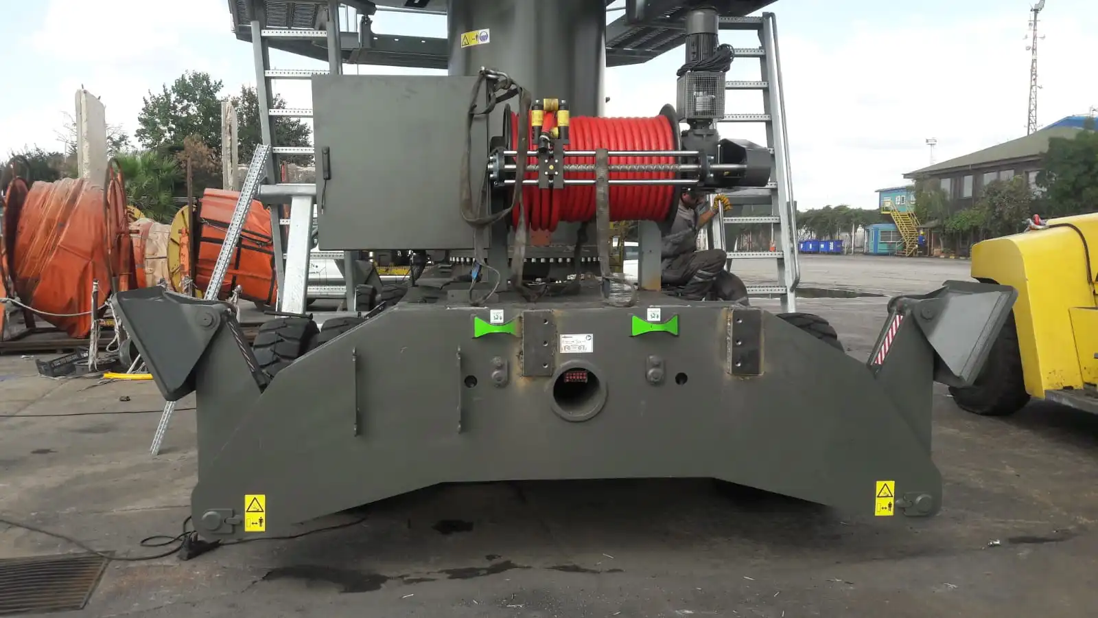 KATO MKT sarım mekanizması (level wind) kablo kılavuz kolu detay - sıralı düzenli sarım