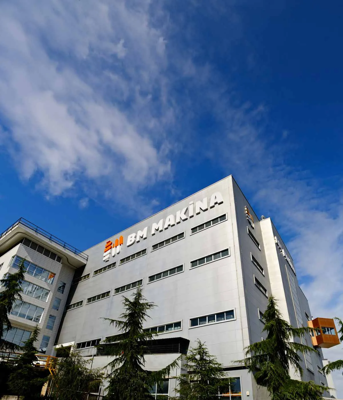 BM Makina Grup ana binası - enerji iletimi ve kaldırma sistemleri mühendislik merkezi Gebze Kocaeli